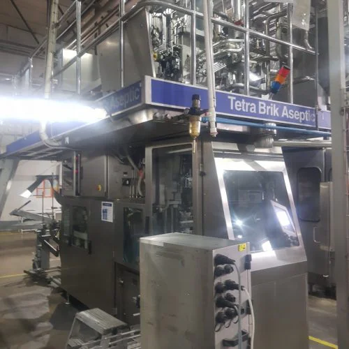 Tetra Pak TBA 19 200ml V30 Slim filling line — 2010 — Photo 1