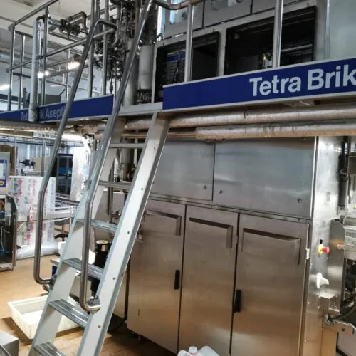 Линия асептического розлива Tetra Pак ТВА 19 для упаковки форматом Square 200 мл. с производительностью 7 500 упаковок/час — 2003 — Фото 5